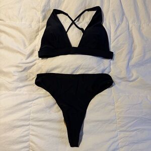 Sleek Black Women's Bikini Set